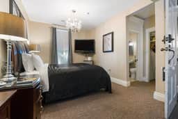 Haven Suite Room (BHQ-9)
