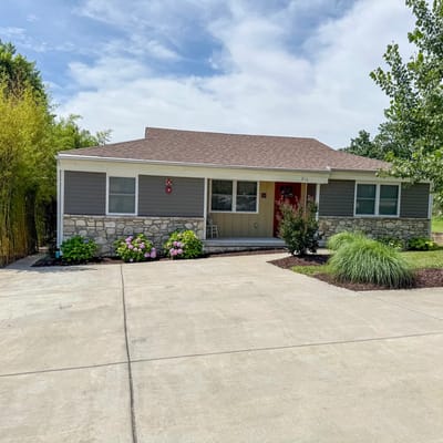 Cottonwood Cottage Near the Landing