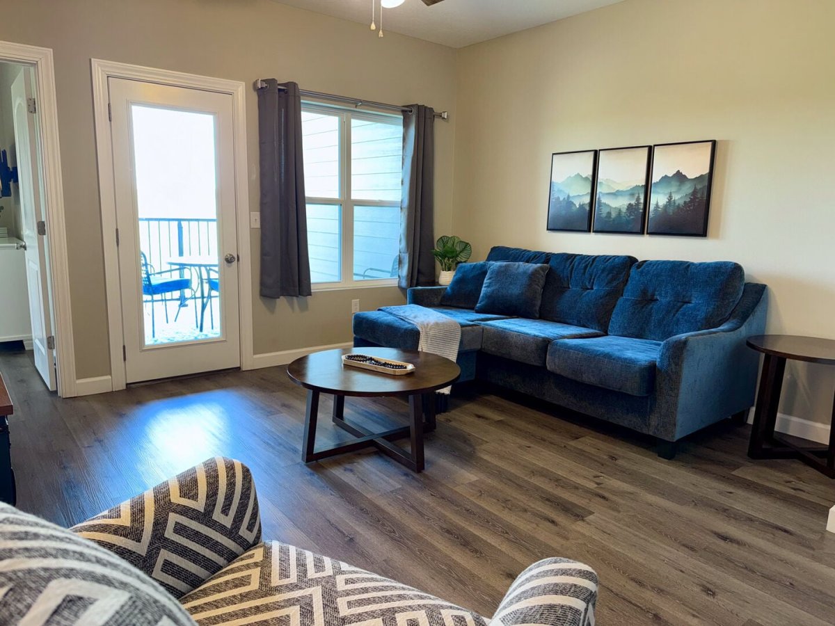 Dreams2Reality Vacation Rentals-Vinyards 3004 Unit 3-image-1